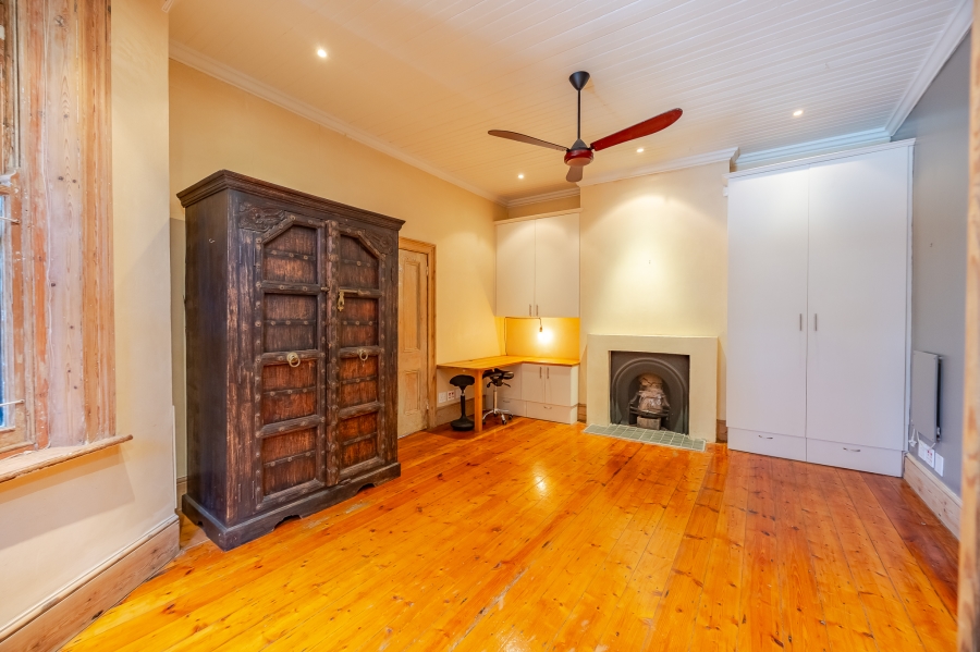 4 Bedroom Property for Sale in Woodstock Western Cape